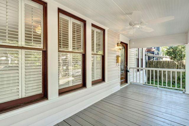 1403 Bonnie Brae, Houston, TX 77006