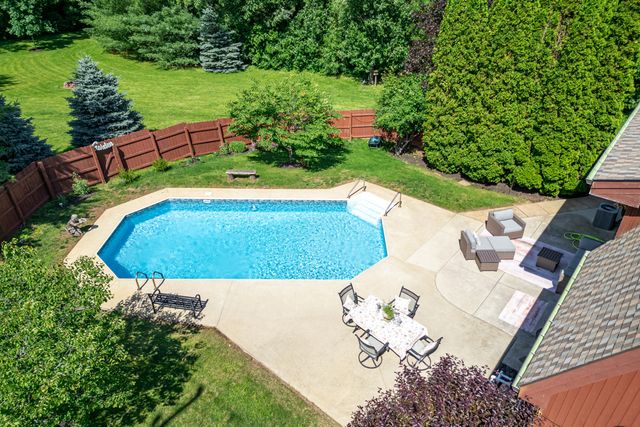 4878 WALNUT GROVE, Poplar Grove, IL 61065