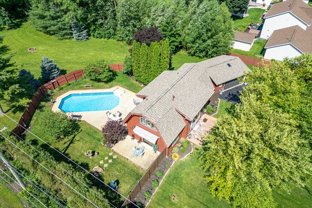 4878 WALNUT GROVE, Poplar Grove, IL 61065
