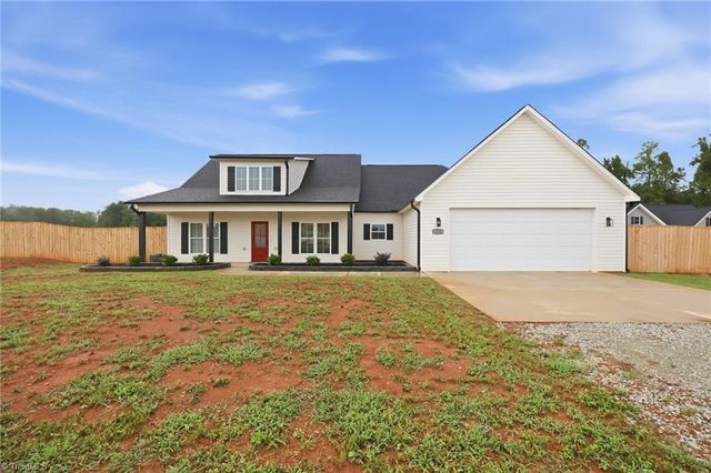 123 Gregorys Grange Drive, Yanceyville, NC 27379