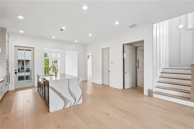 2275 Park Walke Drive, Alpharetta, GA 30009