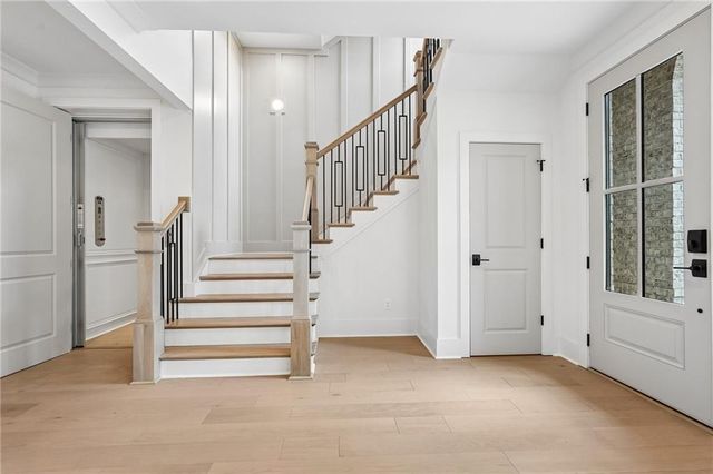 2275 Park Walke Drive, Alpharetta, GA 30009