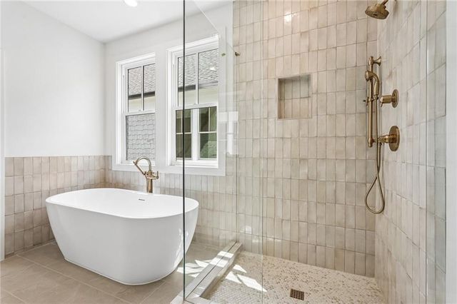2275 Park Walke Drive, Alpharetta, GA 30009