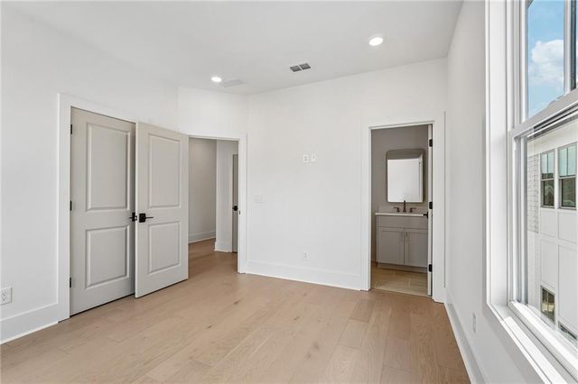 2275 Park Walke Drive, Alpharetta, GA 30009