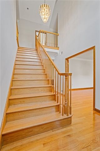 25 linfield Circle, Lincoln, RI 02865