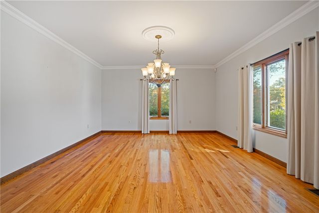 25 linfield Circle, Lincoln, RI 02865