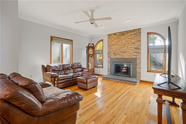 25 linfield Circle, Lincoln, RI 02865