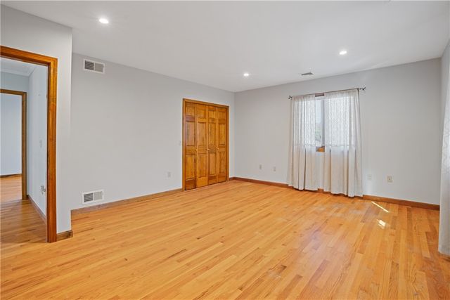 25 linfield Circle, Lincoln, RI 02865