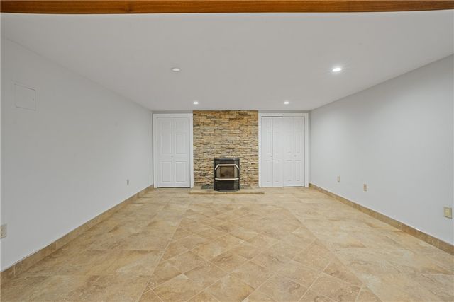 25 linfield Circle, Lincoln, RI 02865