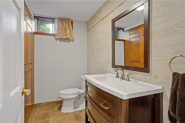 25 linfield Circle, Lincoln, RI 02865