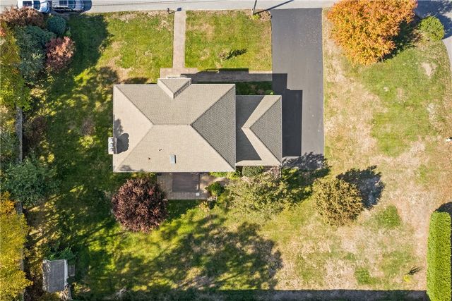 25 linfield Circle, Lincoln, RI 02865