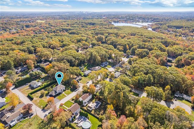 25 linfield Circle, Lincoln, RI 02865