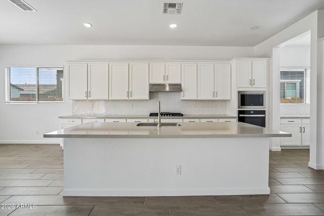 22677 E LORDS Way, Queen Creek, AZ 85142
