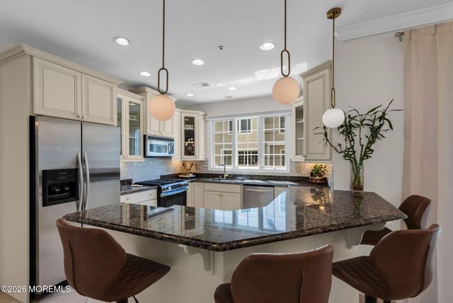 22 Mckinley Street, Long Branch, NJ 07740