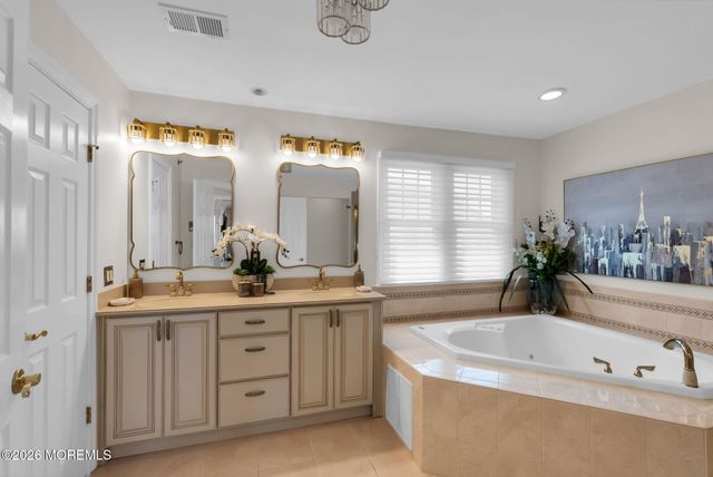 22 Mckinley Street, Long Branch, NJ 07740