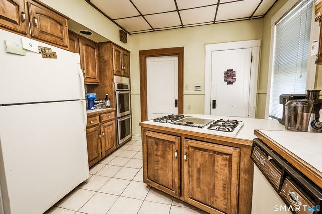 74 Harlem Avenue, Bridgeport, CT 06606