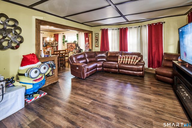 74 Harlem Avenue, Bridgeport, CT 06606