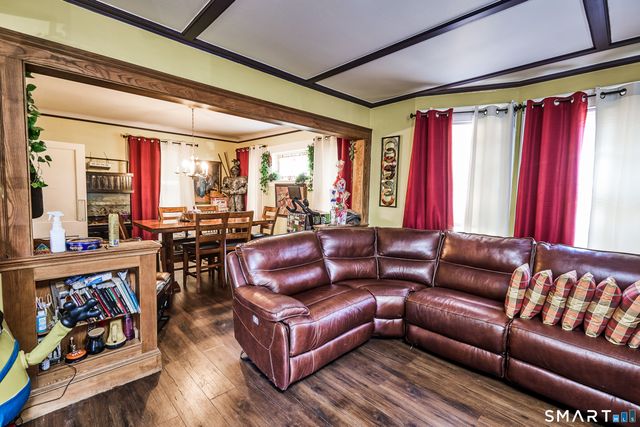 74 Harlem Avenue, Bridgeport, CT 06606