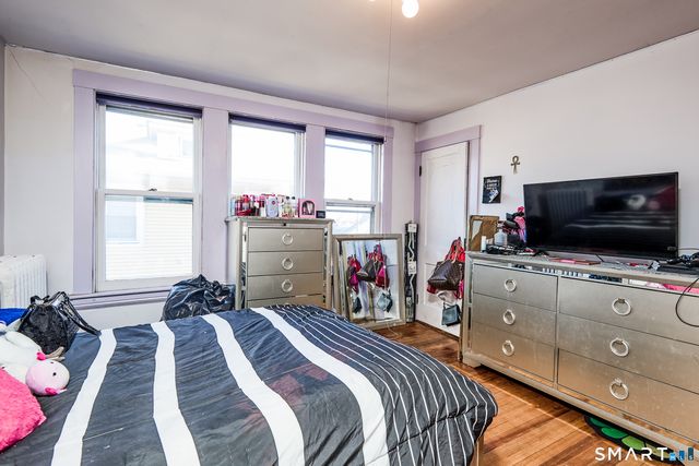 74 Harlem Avenue, Bridgeport, CT 06606