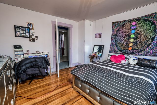 74 Harlem Avenue, Bridgeport, CT 06606