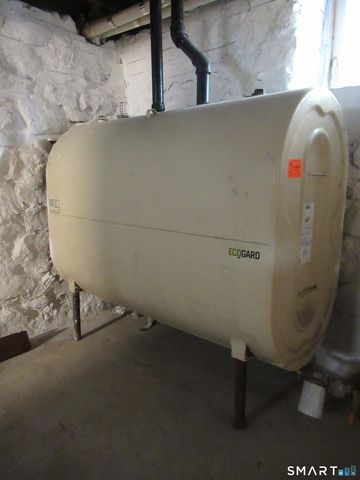 74 Harlem Avenue, Bridgeport, CT 06606