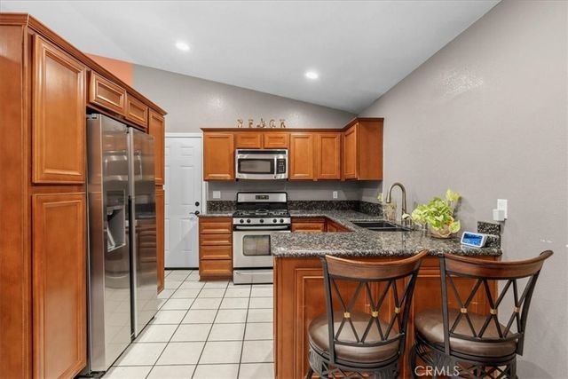 506 S Althea, Rialto, CA 92376