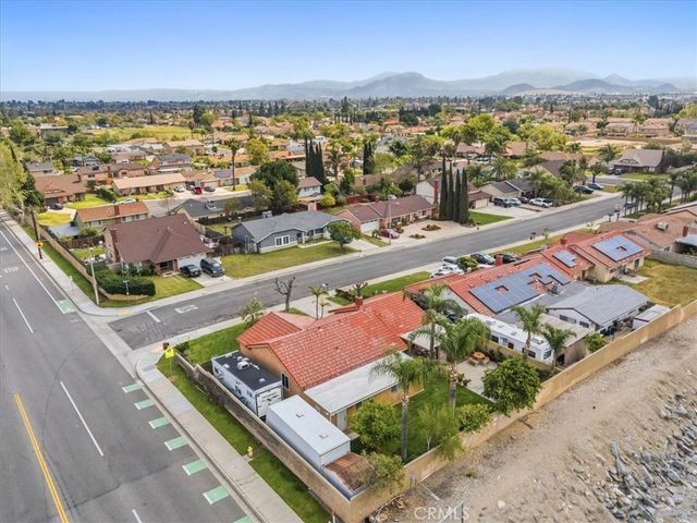 506 S Althea, Rialto, CA 92376