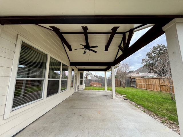 11333 Easton Springs Drive, Pearland, TX 77584