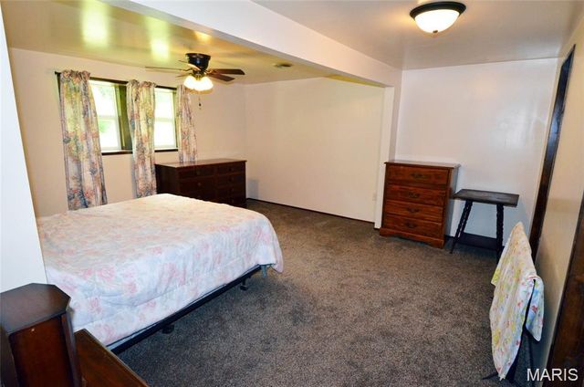 1116 E Springfield Road, Sullivan, MO 63080