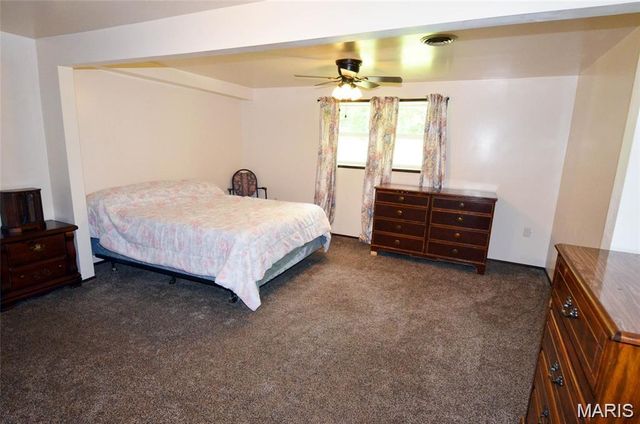 1116 E Springfield Road, Sullivan, MO 63080