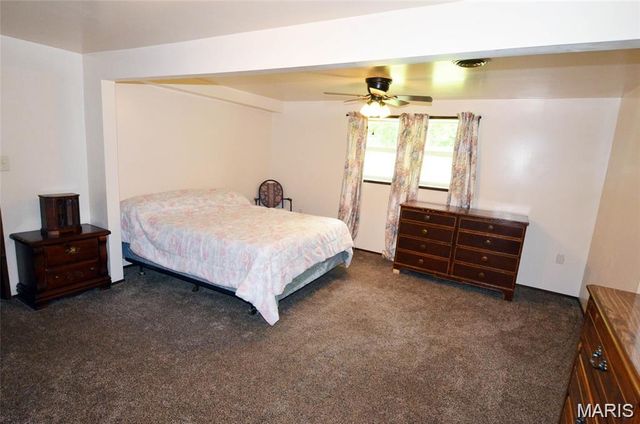 1116 E Springfield Road, Sullivan, MO 63080