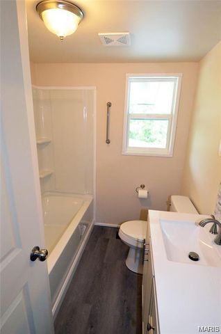 1116 E Springfield Road, Sullivan, MO 63080