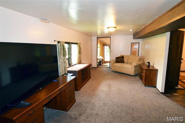 1116 E Springfield Road, Sullivan, MO 63080