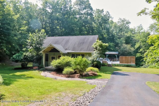 211 Johnson Hill Road, Kingston, NY 12401