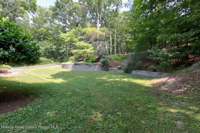 211 Johnson Hill Road, Kingston, NY 12401