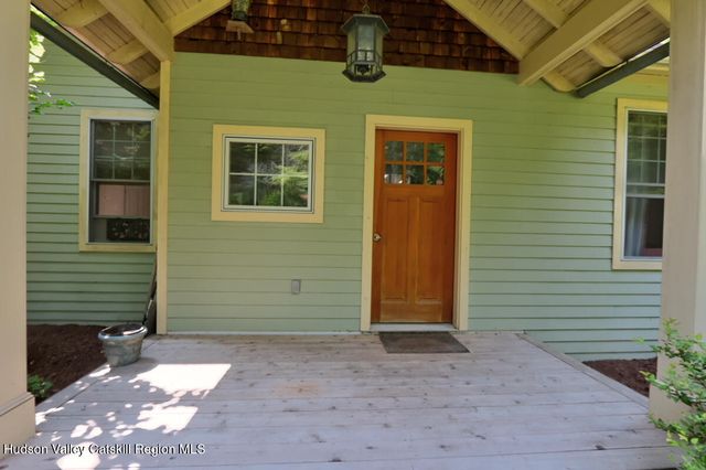 211 Johnson Hill Road, Kingston, NY 12401