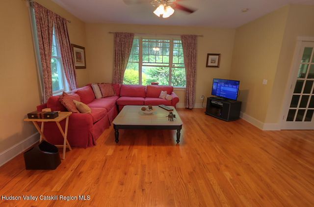 211 Johnson Hill Road, Kingston, NY 12401