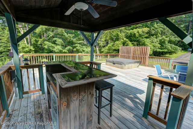 211 Johnson Hill Road, Kingston, NY 12401
