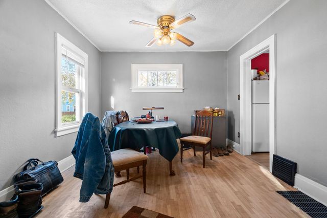 828 Iroquois Avenue, Saint Paul, MN 55119