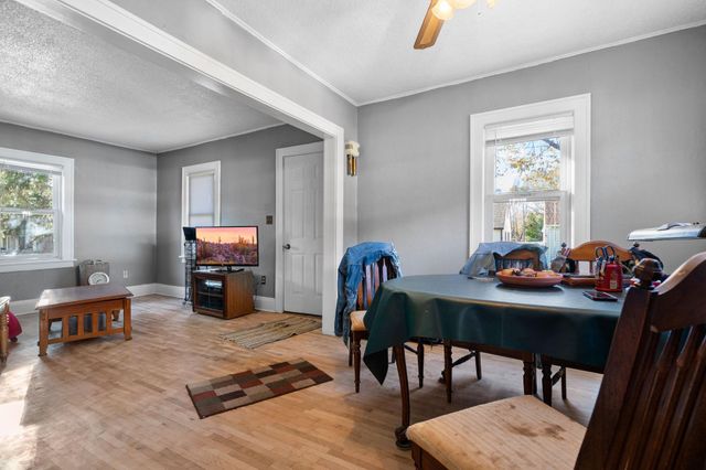 828 Iroquois Avenue, Saint Paul, MN 55119