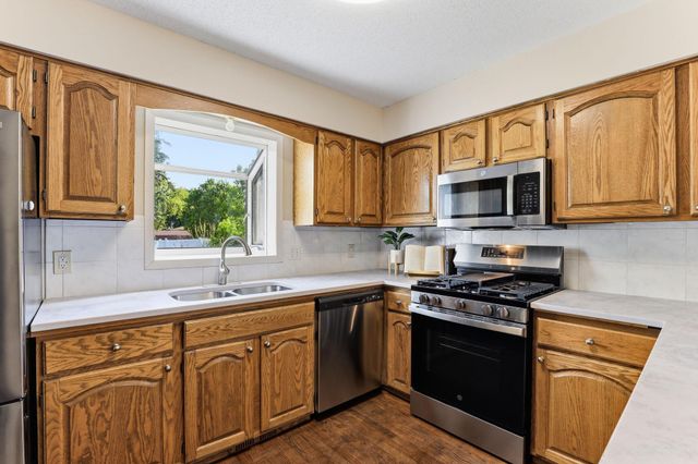 5120 148th Path W, Apple Valley, MN 55124