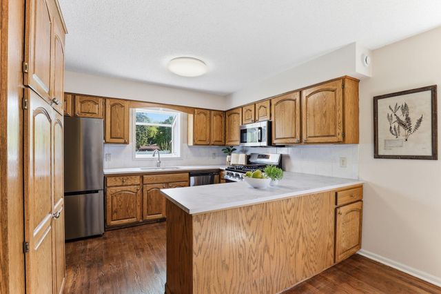 5120 148th Path W, Apple Valley, MN 55124