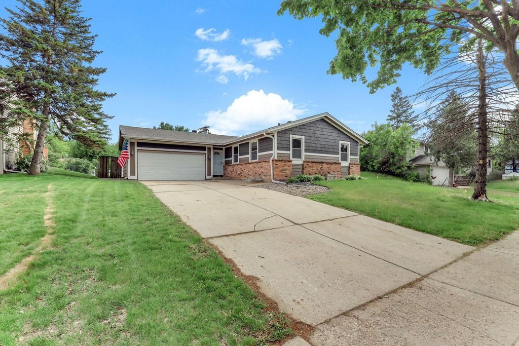 5120 148th Path W, Apple Valley, MN 55124 — photo 2