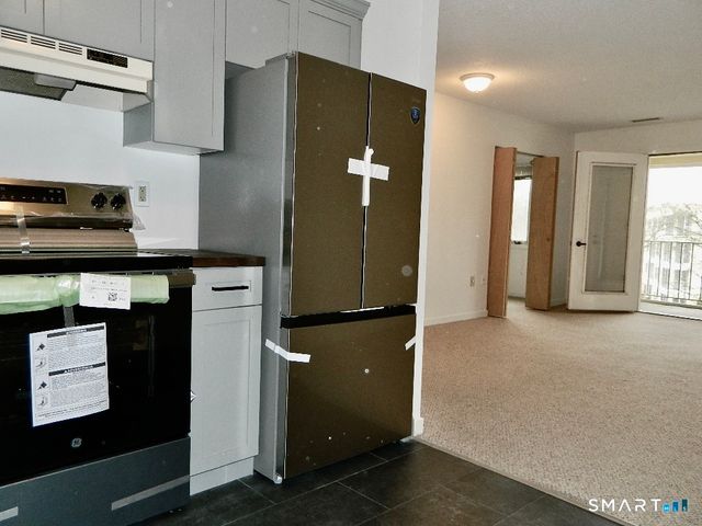 75 Washington Avenue 2-317, Hamden, CT 06518