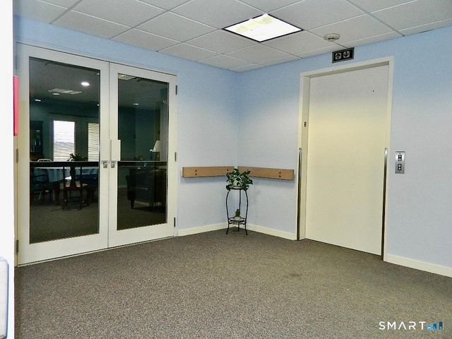 75 Washington Avenue 2-317, Hamden, CT 06518