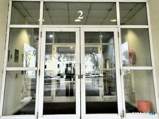 75 Washington Avenue 2-317, Hamden, CT 06518