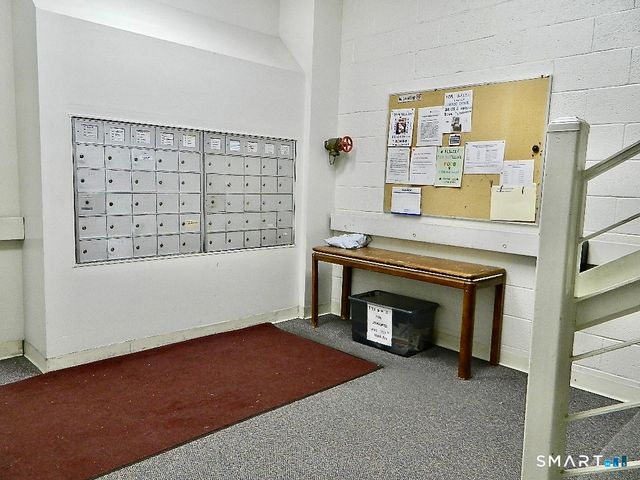 75 Washington Avenue 2-317, Hamden, CT 06518