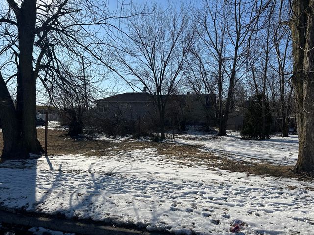 1135 164th Place, Hammond, IN 46320