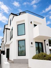 203 21st, Huntington Beach, CA 92648