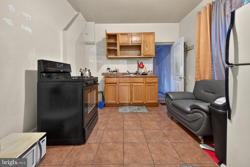 7279 SAYBROOK AVE, PHILADELPHIA, PA 19142 — photo 5